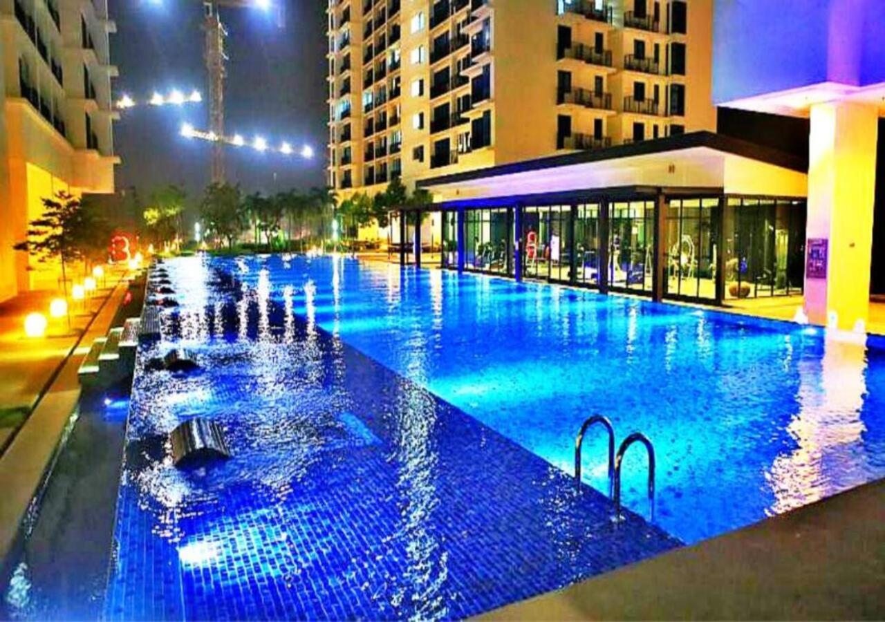 Peanut Butter Homestay #Trefoil Setia City Setia Alam Extérieur photo